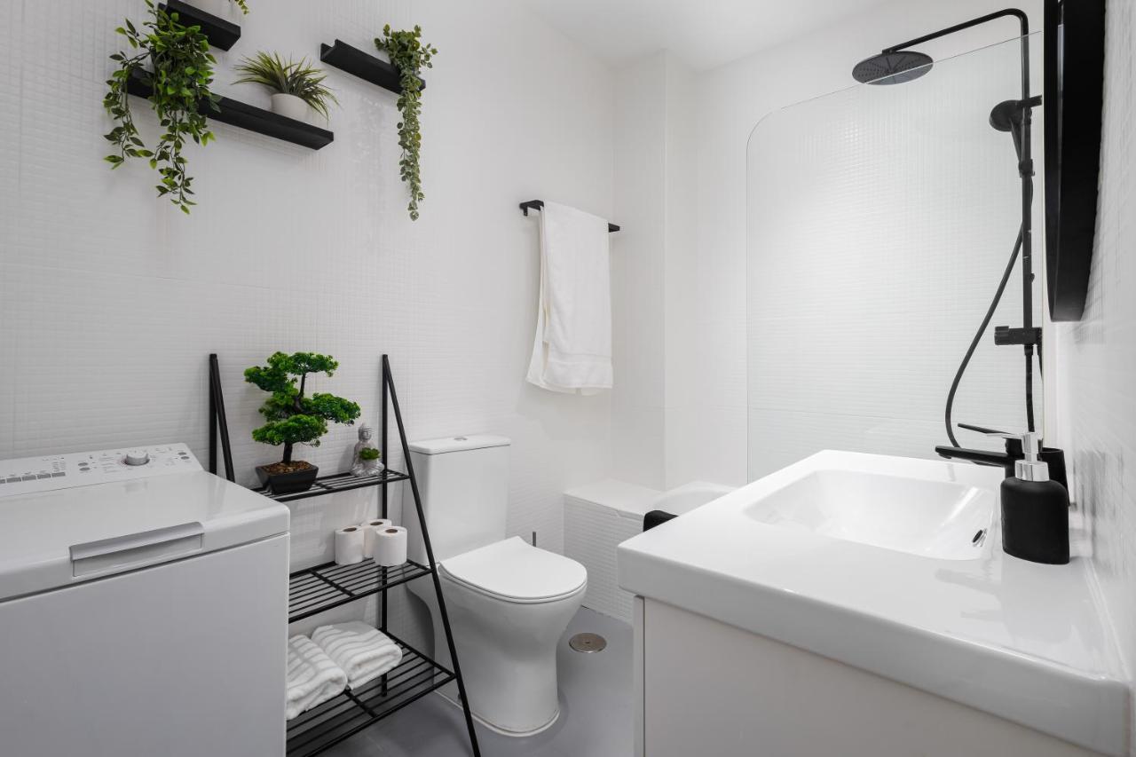 Central Studio Apartment Malaga Ngoại thất bức ảnh